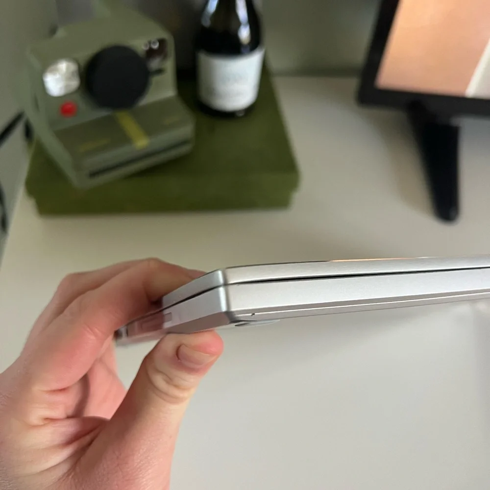Samsung Galaxy Book Ion Intel Core i7 10th Gen.